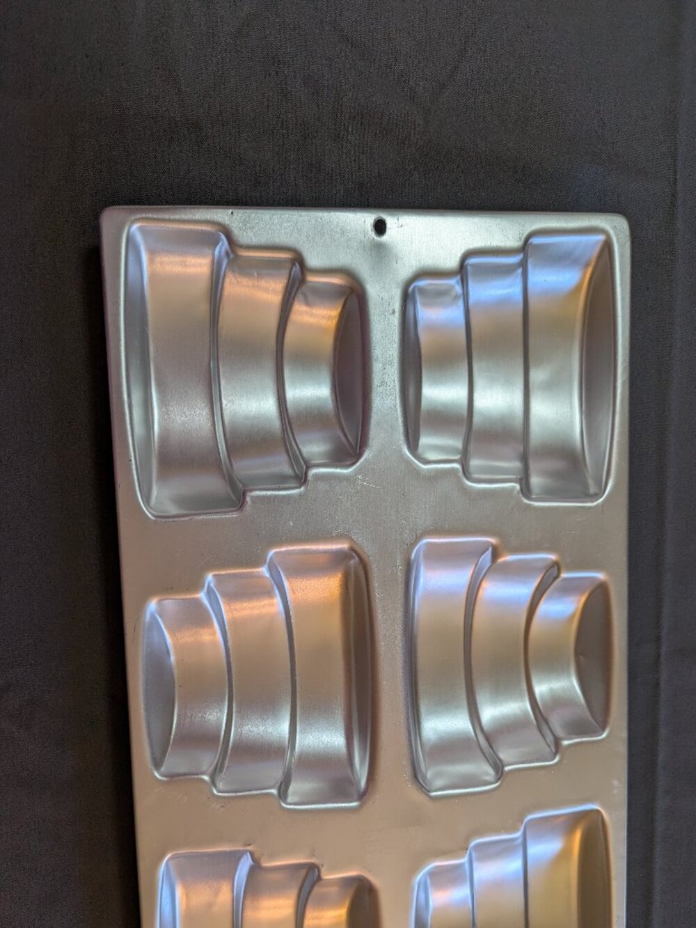 Wilton Mini Wedding Cake Pan